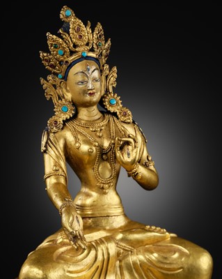 Lot 353 - A COPPER ALLOY FIGURE OF WHITE TARA, DOLONNOR, INNER MONGOLIA, 18TH-19TH CENTURY