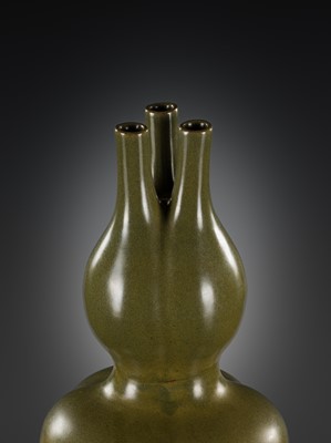 Lot 165 - A TEADUST-GLAZED TRIPLE-NECKED DOUBLE-GOURD VASE, 18TH CENTURY