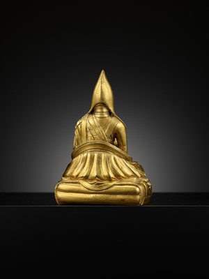 Lot 26 - A GILT-BRONZE FIGURE OF THE SIXTH PANCHEN LAMA, LOBZANG PALDEN YESHE