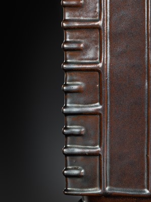 Lot 164 - AN IRON-RUST-GLAZED ‘IMITATION BRONZE’ VASE, CONG, 18TH CENTURY