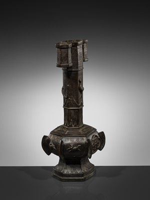 Lot 385 - A LARGE AND INSCRIBED BRONZE ARROW VASE, TOUHU, YUAN DYNASTY