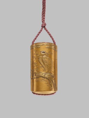 KOMA KOKAKUSAI: A SUPERB FIVE-CASE GOLD LACQUER INRO WITH AN EAGLE ON A CHERRY BRANCH