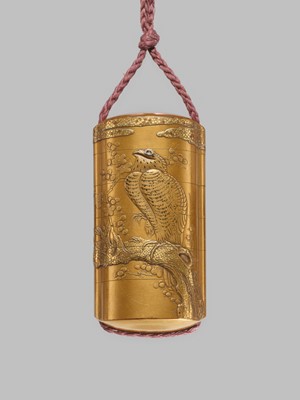 KOMA KOKAKUSAI: A SUPERB FIVE-CASE GOLD LACQUER INRO WITH AN EAGLE ON A CHERRY BRANCH