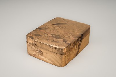 Lot 112 - A GOLD LACQUER KOBAKO DEPICTING A RIVER LANDSCAPE