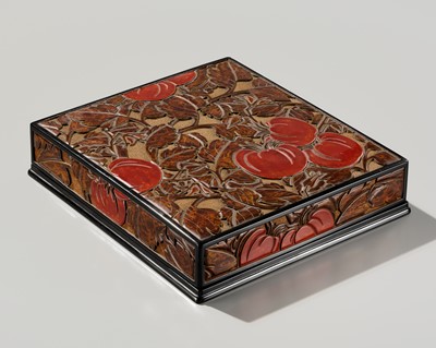 Lot 304 - JUNJIRO: A RARE SAWASA-NURI LACQUER BOX AND COVER WITH TOMATOES