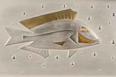 Lot 153 - ONAGA TAMOTSU: AN ABSTRACT LACQUER PAINTING ‘SEA BREAM’