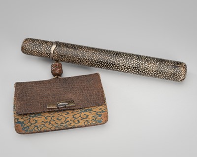 Lot 1471 - A FINE RAYSKIN KISERUZUTSU (PIPE CASE) AND TABAKO-IRE (TOBACCO POUCH)