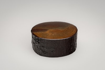 Lot 95 - A RARE LACQUERED BAMBOO KOGO (INCENSE CONTAINER) WITH MOUNTAINS