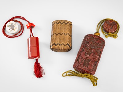Lot 1444 - A SET OF THREE INRO: A LARGE TSUISHU INRO, A BAMBOO AND MARQUETRY INRO, AND A MINIATURE INRO