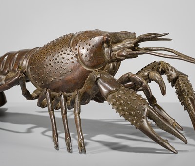 Lot 65 - YASUNOSUKE: A BRONZE ARTICULATED OKIMONO OF A LOBSTER