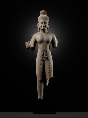 Lot 253 - A FINE SANDSTONE FIGURE OF VISHNU, BAPHUON STYLE, ANGKOR PERIOD