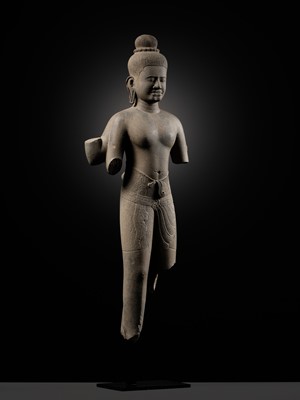 Lot 253 - A FINE SANDSTONE FIGURE OF VISHNU, BAPHUON STYLE, ANGKOR PERIOD