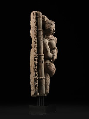Lot 194 - A PINK SANDSTONE FIGURE OF A CELESTIAL BEAUTY, SURASUNDARI, 11TH CENTURY