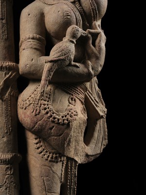 Lot 194 - A PINK SANDSTONE FIGURE OF A CELESTIAL BEAUTY, SURASUNDARI, 11TH CENTURY