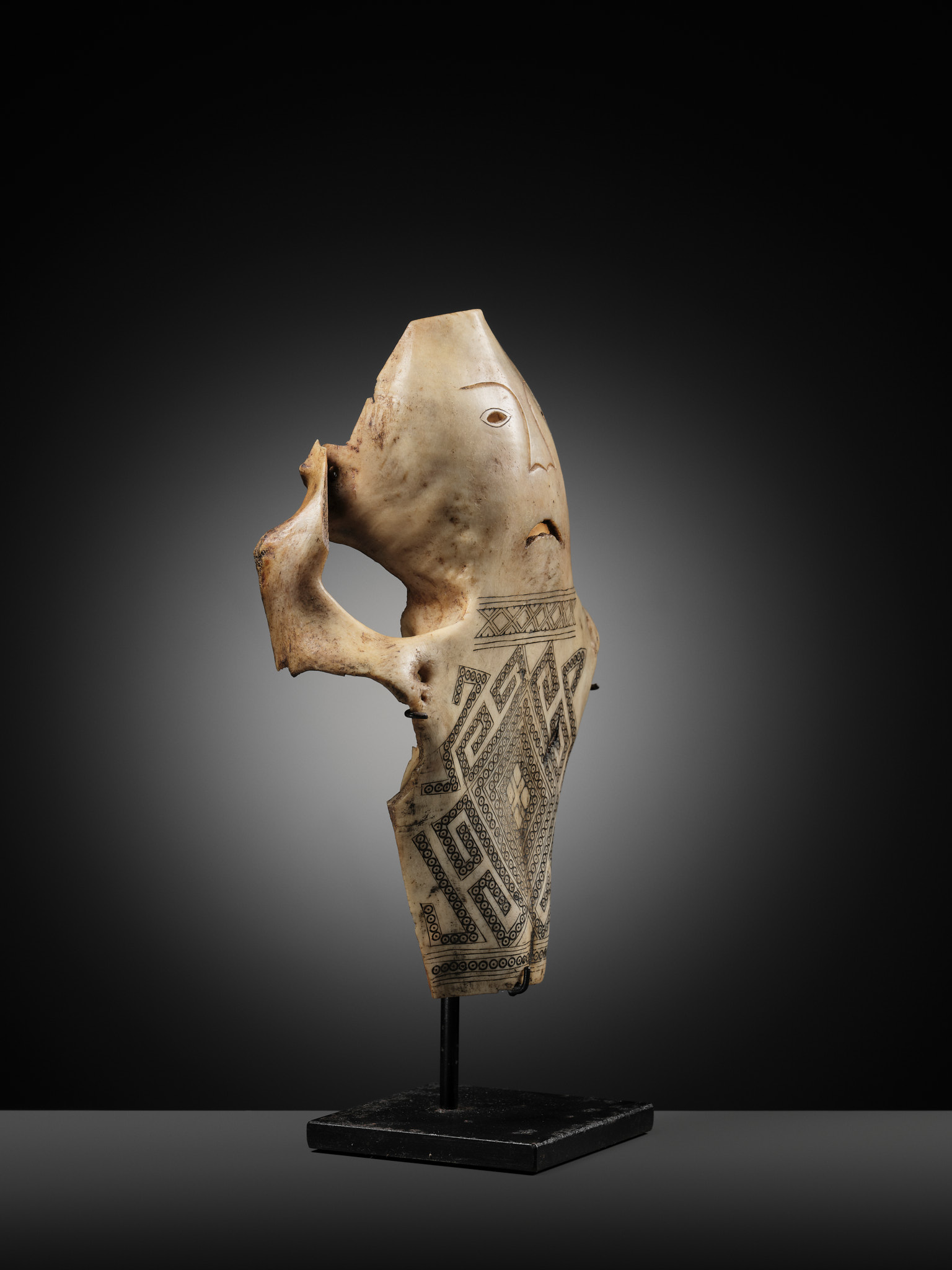 Lot 672 - A CEREMONIAL SKULL MASK, ATONI PEOPLE, WEST