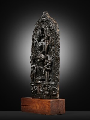 Lot 624 - A BLACK STONE STELE OF VISHNU, PALA PERIOD