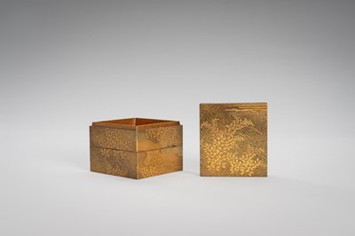 Lot 104 - A SMALL TWO-TIERED LACQUER KOGO (INCENSE BOX) AND COVER