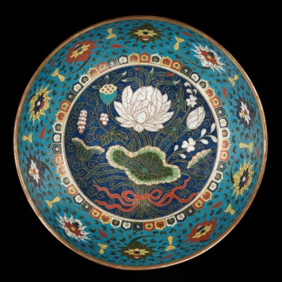 Lot 415 - A CLOISONNÉ ENAMEL ‘LOTUS POND’ BOWL