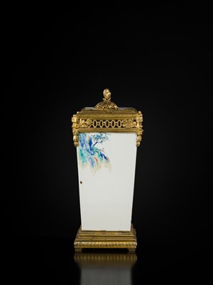 Lot 178 - AN IMPRESSIVE KAKIEMON ‘SAKE THIEF’ POT POURRI VASE AND COVER, THE MOUNTS BY ESCALIER DE CRISTAL, PARIS
