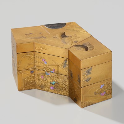 Lot 329 - A FINE INLAID LACQUER YABUMI-FORM JU-KOBAKO (SMALL TIERED BOX) AND COVER WITH QUAILS AND AUTUMNAL FLOWERS