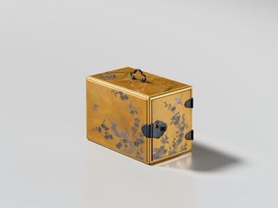Lot 107 - A SUPERB GOLD LACQUER MINIATURE KODANSU (SMALL INCENSE CABINET) DEPICTING BIRDS AND FLOWERS