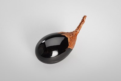 Lot 120 - HOSAI: A SMALL LACQUER KOGO (INCENSE BOX) AND COVER IN THE FORM OF AN EGGPLANT
