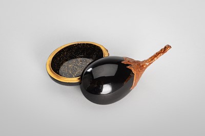 Lot 120 - HOSAI: A SMALL LACQUER KOGO (INCENSE BOX) AND COVER IN THE FORM OF AN EGGPLANT