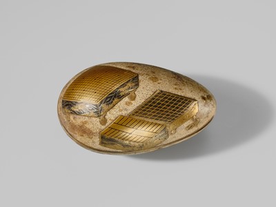 Lot 119 - A VERY RARE ‘EMU EGG’ LACQUER KOGO (INCENSE BOX) AND COVER