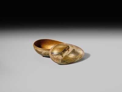 Lot 119 - A VERY RARE ‘EMU EGG’ LACQUER KOGO (INCENSE BOX) AND COVER