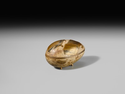 Lot 119 - A VERY RARE ‘EMU EGG’ LACQUER KOGO (INCENSE BOX) AND COVER