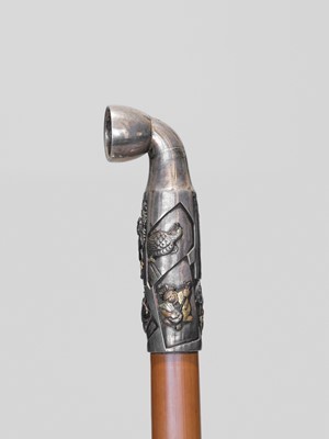 Lot 60 - KAZUYOSHI: A RARE AND LARGE INLAID SILVER AND BAMBOO KISERU (PIPE)