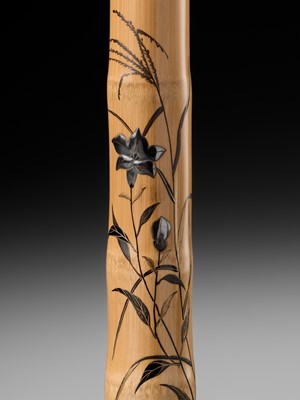 Lot 51 - HOSAI: A SUPERB ZESHIN SCHOOL LACQUERED BAMBOO KISERUZUTSU WITH KIKKYO (BELLFLOWERS)