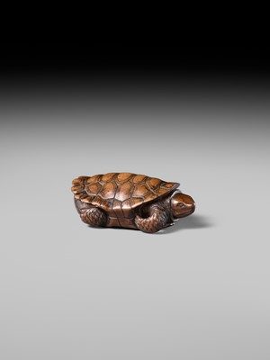 Lot 183 - YOSHITOSHI: A FINE WOOD NETSUKE OF A TORTOISE