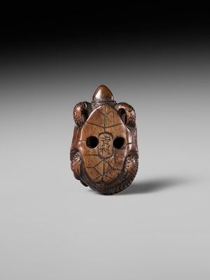 Lot 183 - YOSHITOSHI: A FINE WOOD NETSUKE OF A TORTOISE