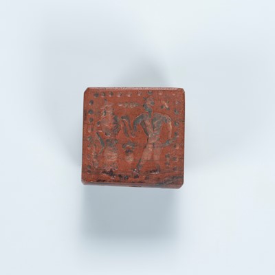 Lot 2173 - A BACTRIAN HARDSTONE INTAGLIO SEAL WITH FIGURES