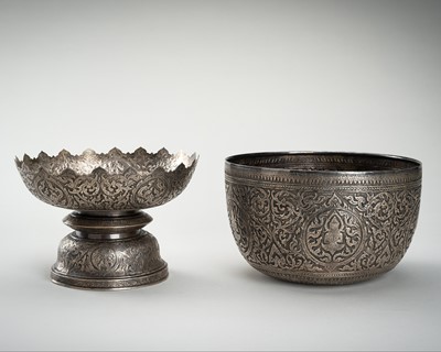 Lot 1040 - A SILVER REPOUSSÉ STEM CUP AND BOWL, THAILAND, 1900s