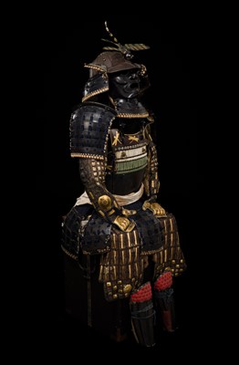 Lot 143 - A SUPERB SUIT OF ARMOR (YOROI) WITH MATCHING DRAGONFLY EMBLEMS AND A SUJIBACHI KABUTO BY MYOCHIN MUNEKATA