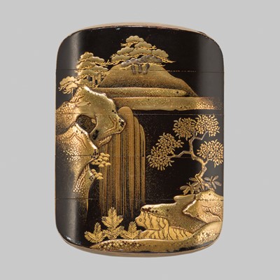 Lot 408 - A GILT AND BLACK LACQUER FOUR-CASE INRO OF AN IDYLLIC LANDSCAPE