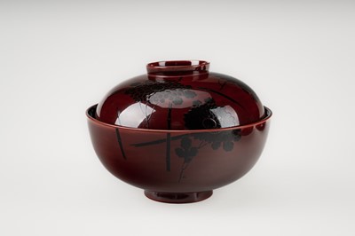 Lot 1567 - A LOT WITH FIVE LACQUER BOWLS AND COVERS AND SIX DISHES