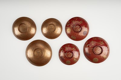 Lot 1567 - A LOT WITH FIVE LACQUER BOWLS AND COVERS AND SIX DISHES