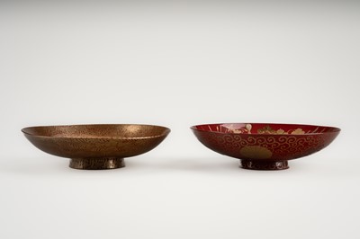 Lot 1567 - A LOT WITH FIVE LACQUER BOWLS AND COVERS AND SIX DISHES