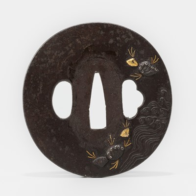 Lot 1518 - AN IRON TSUBA DEPICTING SEA SHELLS