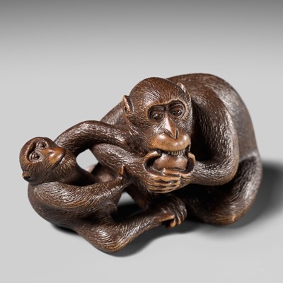 Lot 268 - MORITA SOKO: A SUPERB SO SCHOOL WOOD NETSUKE OF A MONKEY AND YOUNG