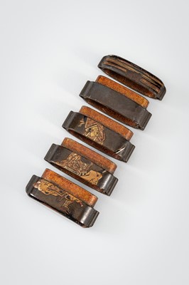 Lot 244 - A FOUR-CASE LACQUER INRO DEPICTING TWO SAMURAI