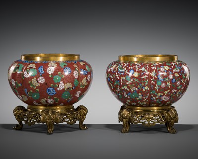 Lot 95 - A PAIR OF CLOISONNÉ ENAMEL ‘FLOWERS AND BUTTERFLIES’ JARS, JIAQING PERIOD