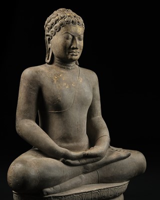 Lot 236 - A MONUMENTAL AND HIGHLY IMPORTANT SANDSTONE FIGURE OF BUDDHA, PRE-ANGKORIAN PERIOD, ZHENLA KINGDOM, 550-802