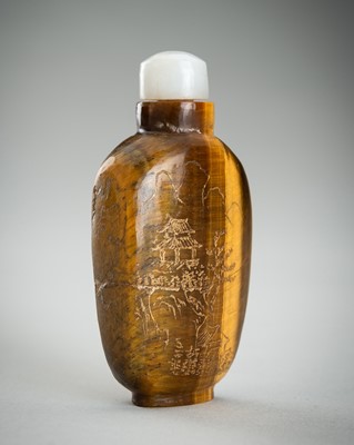 Lot 1788 - A TIGER EYE SNUFF BOTTLE WITH LANDSCAPE DECORATION, REPUBLIC PERIOD