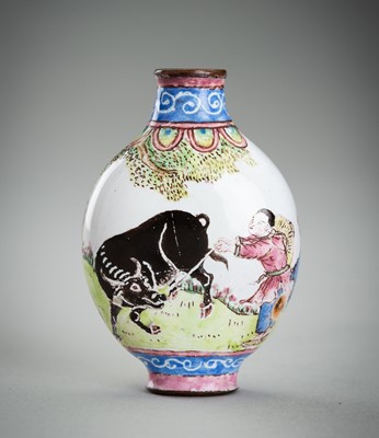 Lot 859 - A CANTON ENAMEL SNUFF BOTTLE, QIANLONG MARK & PERIOD