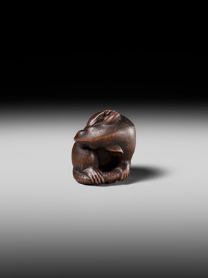 Lot 149 - MASAKAZU: A MASTERFUL WOOD NETSUKE OF A RAT GROOMING ITSELF