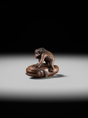 Lot 173 - ITTOKUSAI: A SUPERB WOOD NETSUKE OF A KAPPA AND NAMAZU (PARODY OF KADORI MYOJIN)